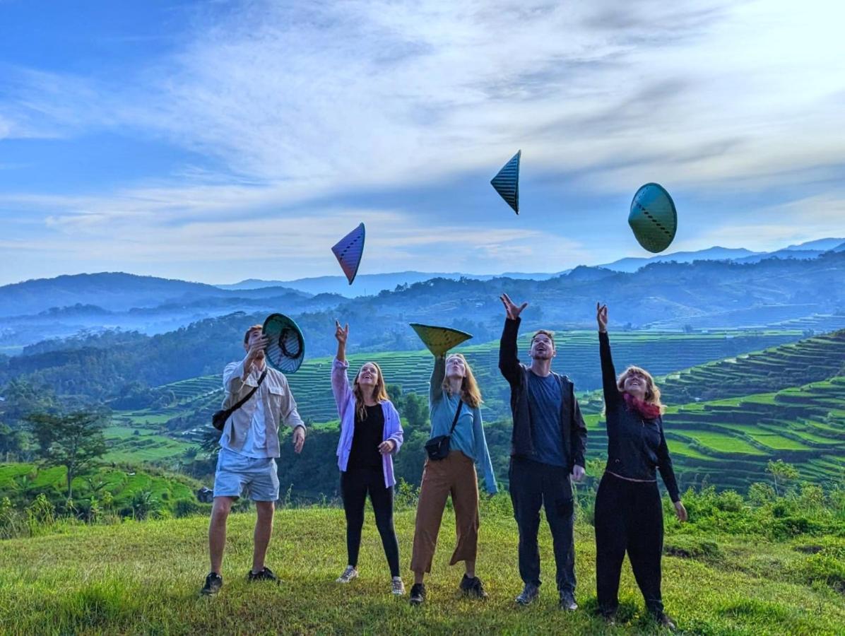 Sun Rice Homestay Ruteng Eksteriør billede