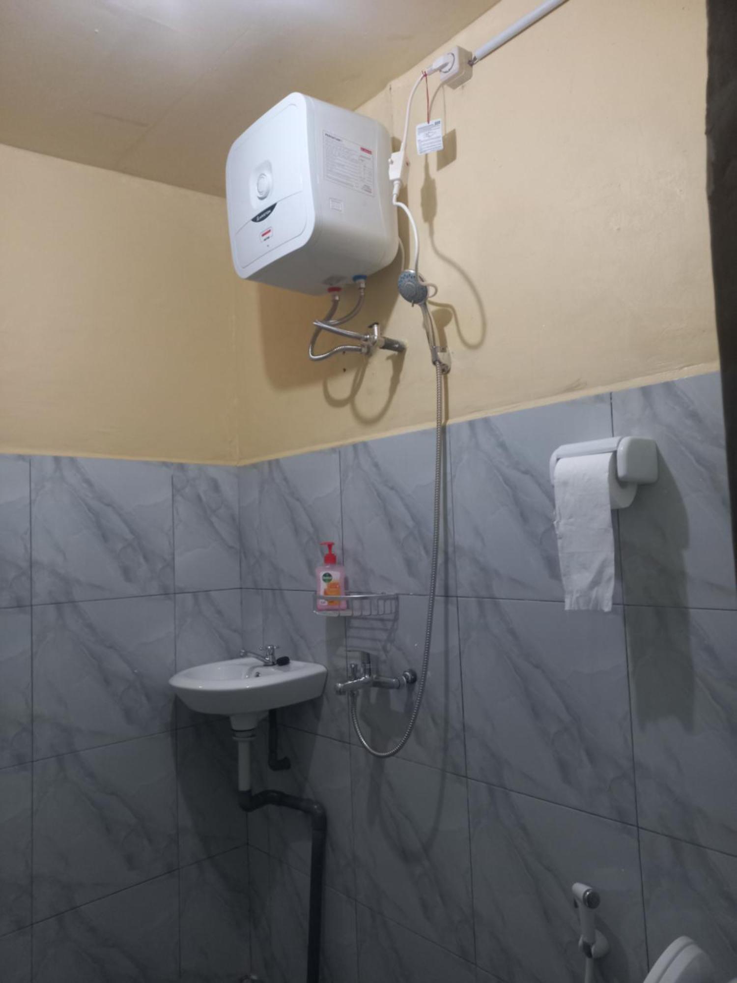 Sun Rice Homestay Ruteng Værelse billede